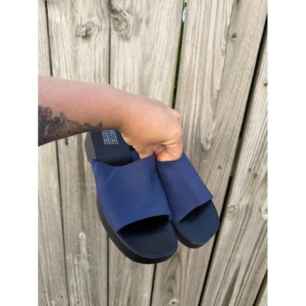 Vintage Brats 90s Mootsies Tootsies Platform Sandals Womens 9 Navy Blue Wedge